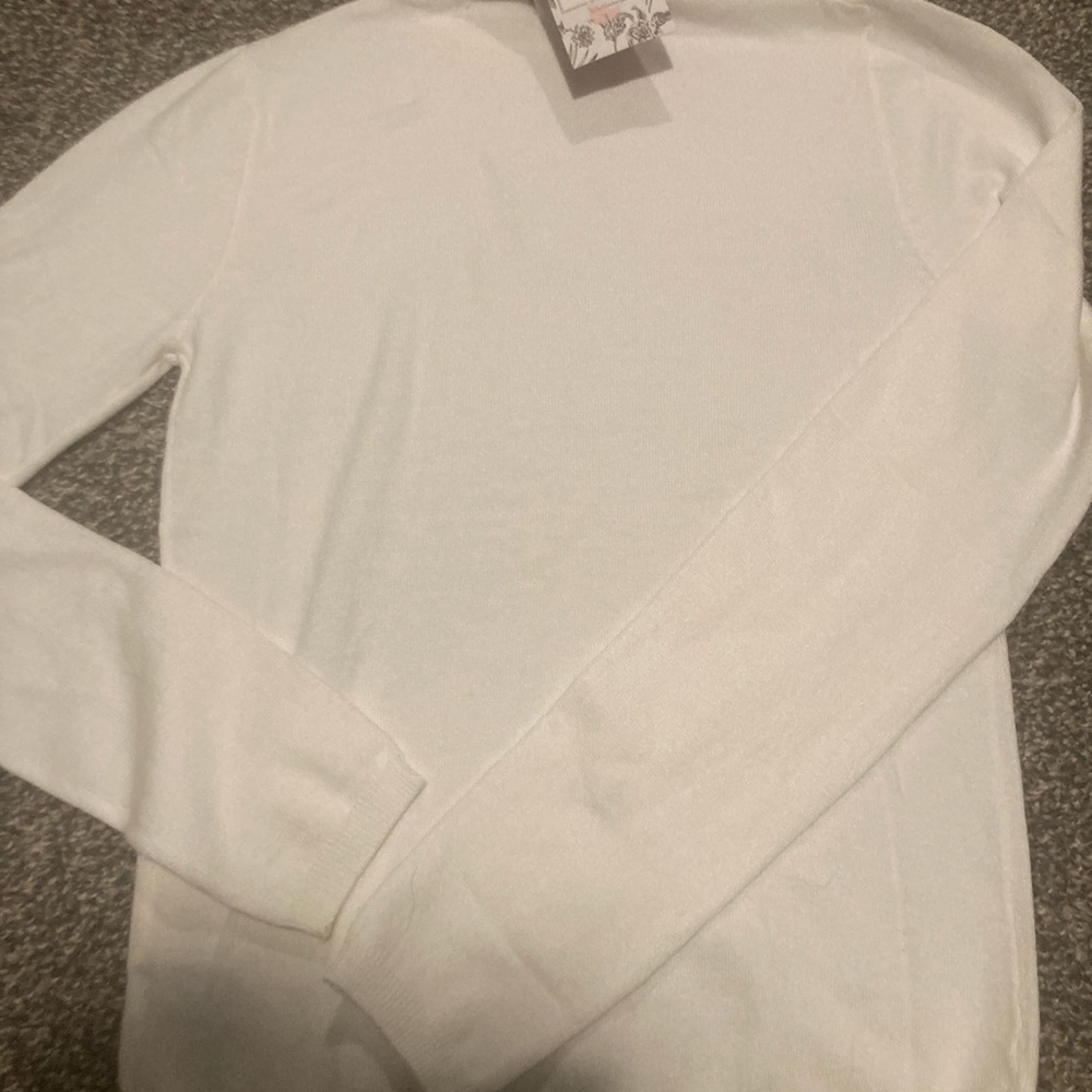 NWT Ambience Apparel White Turtleneck Sweater/ Medium